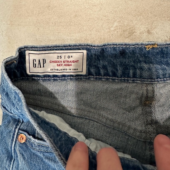 Gap Cheeky Straight Jean - Picture 2 of 5